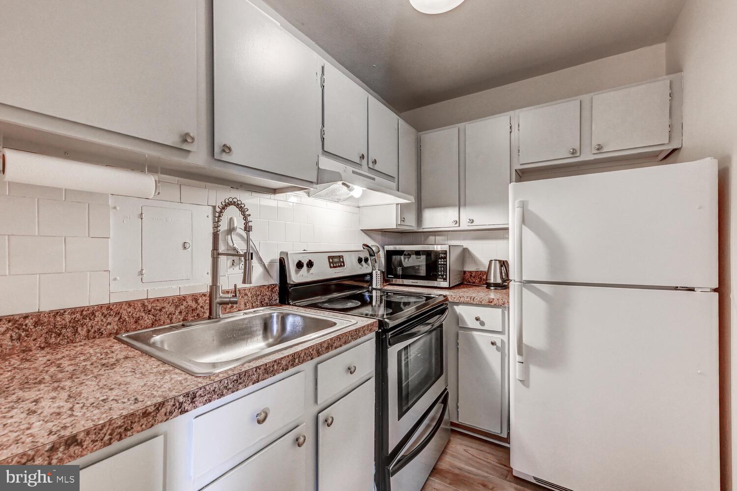 GUILFORD - Residential Lease