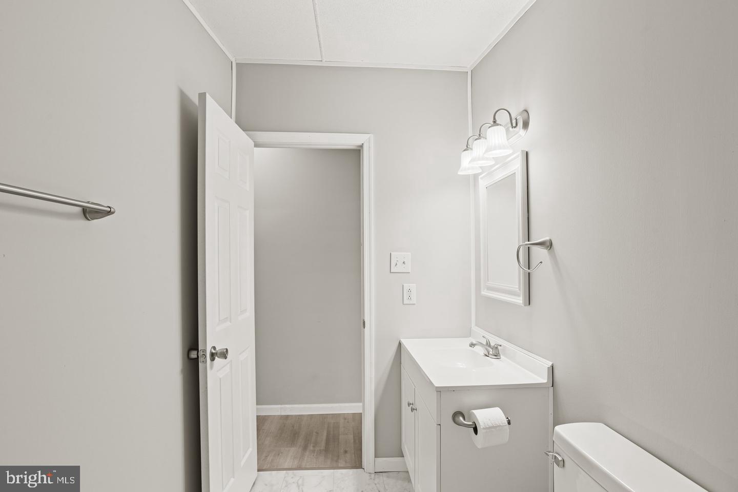 CEDAR MANOR - Residential