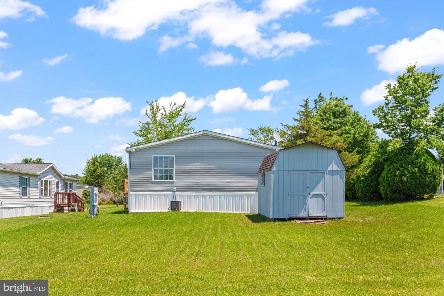 CEDAR MANOR - Residential
