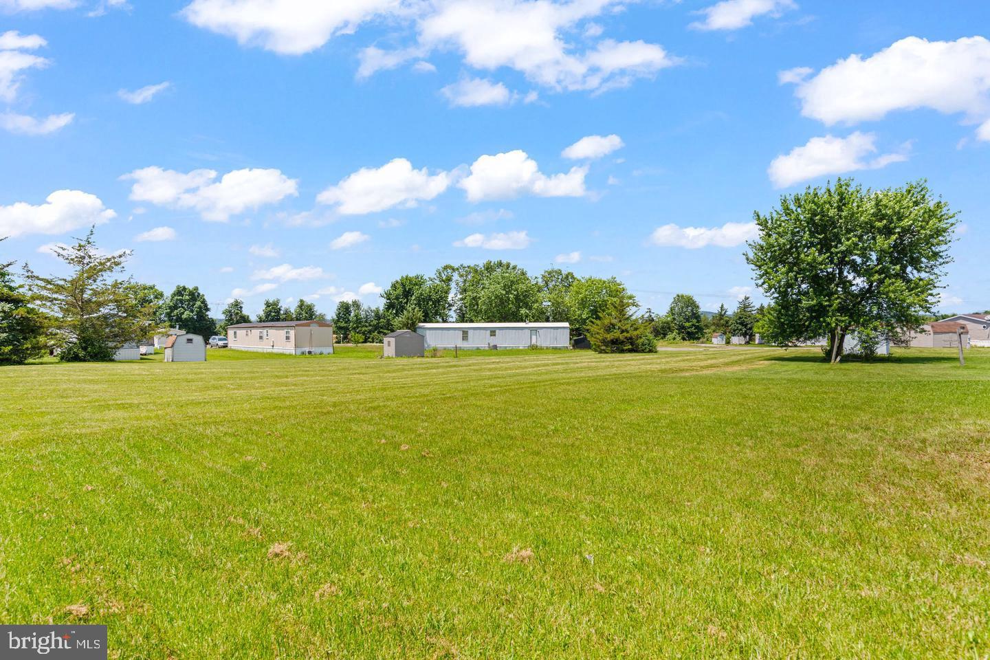 CEDAR MANOR - Residential
