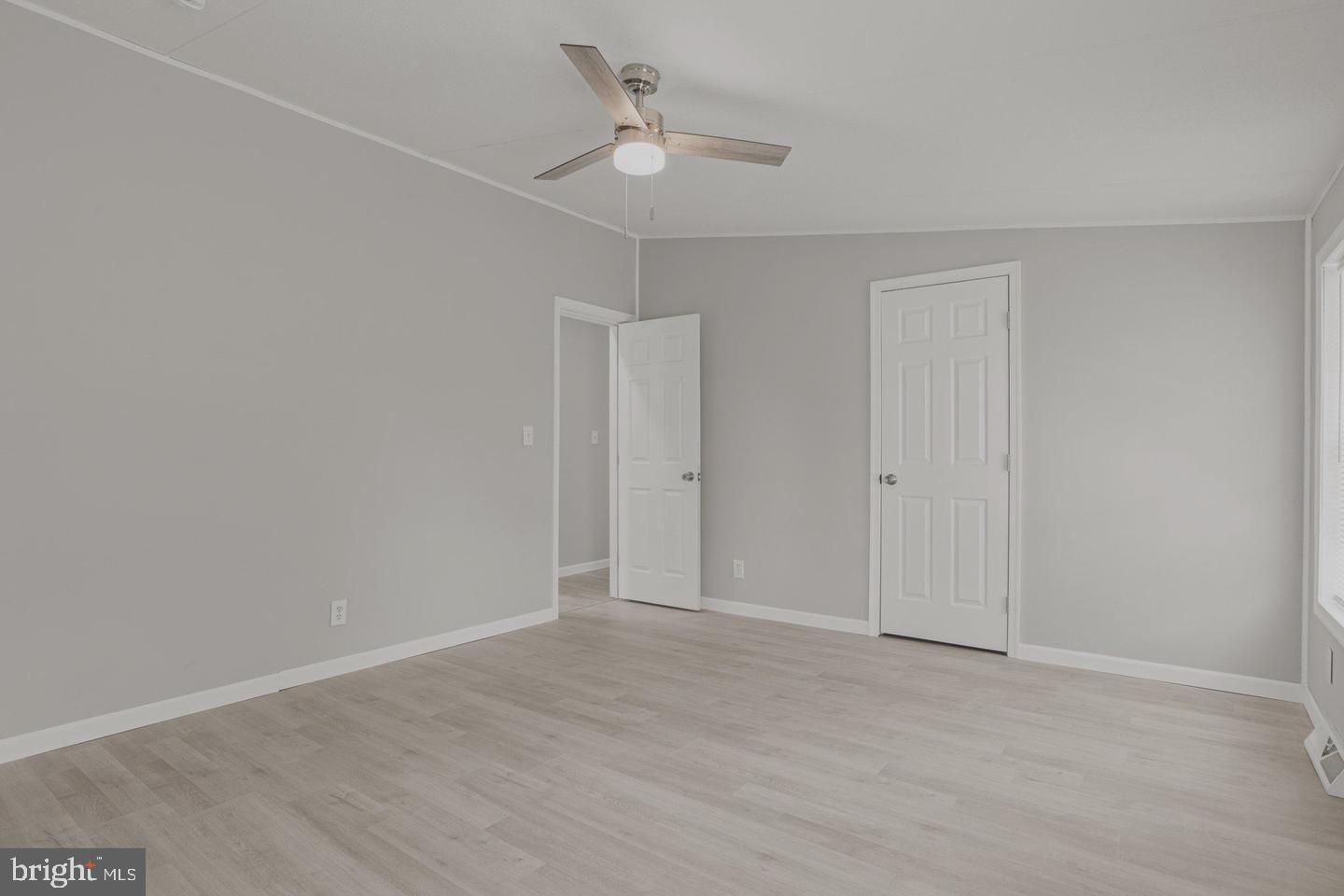 CEDAR MANOR - Residential