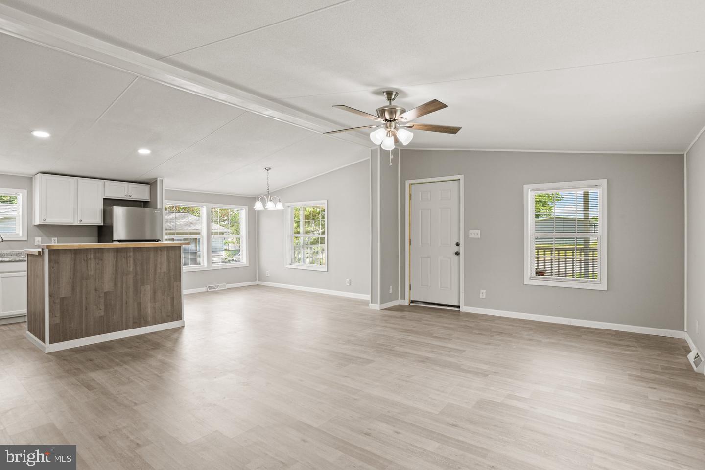 CEDAR MANOR - Residential