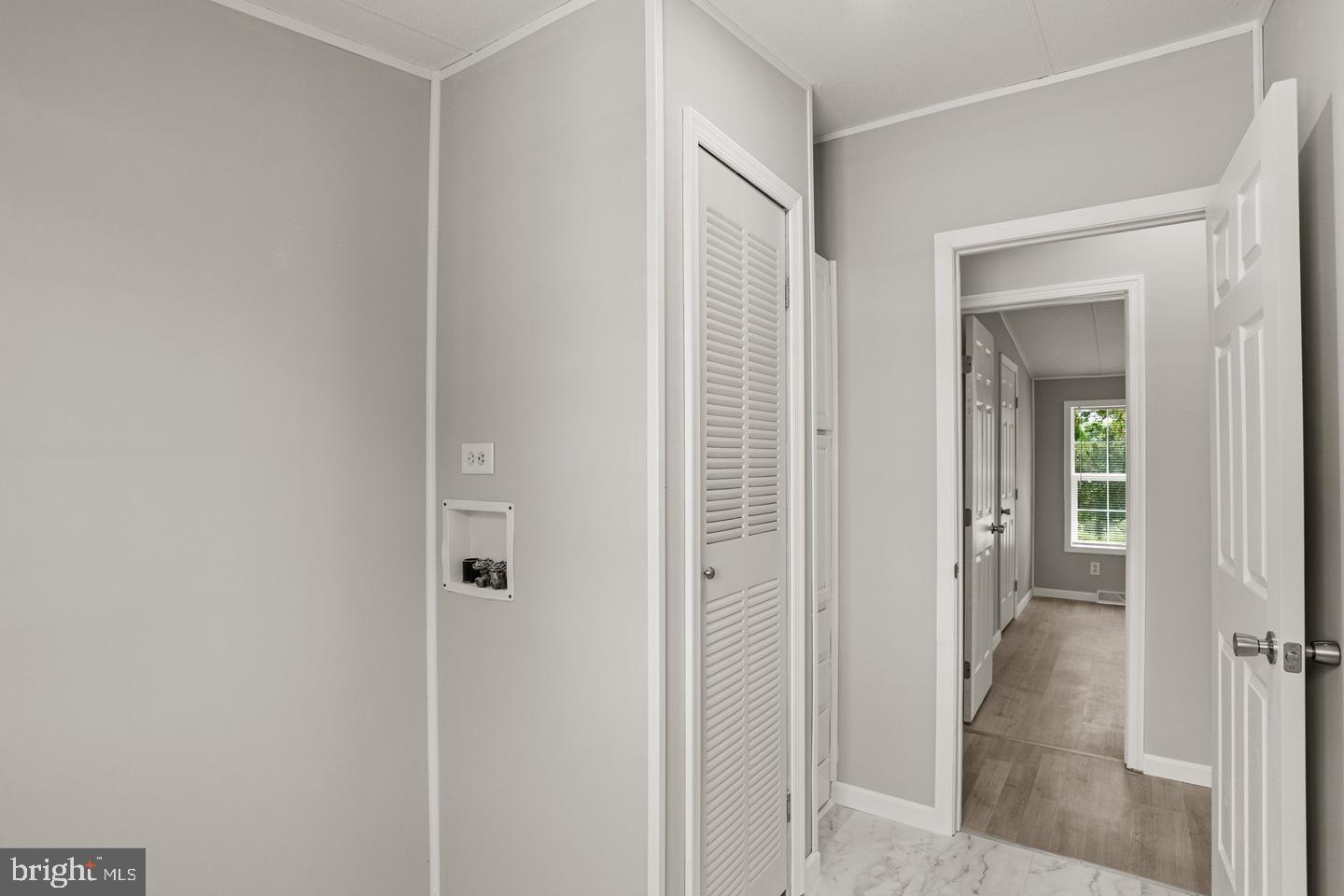 CEDAR MANOR - Residential