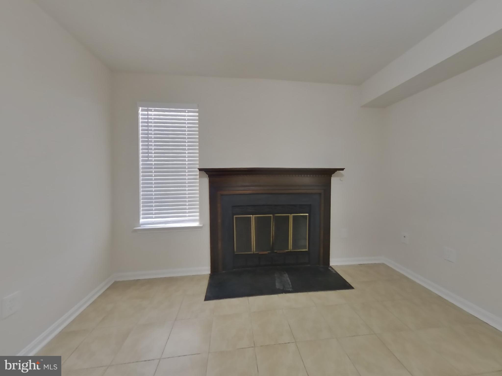 ST CHARLES SUB - LANCASTER - Residential Lease