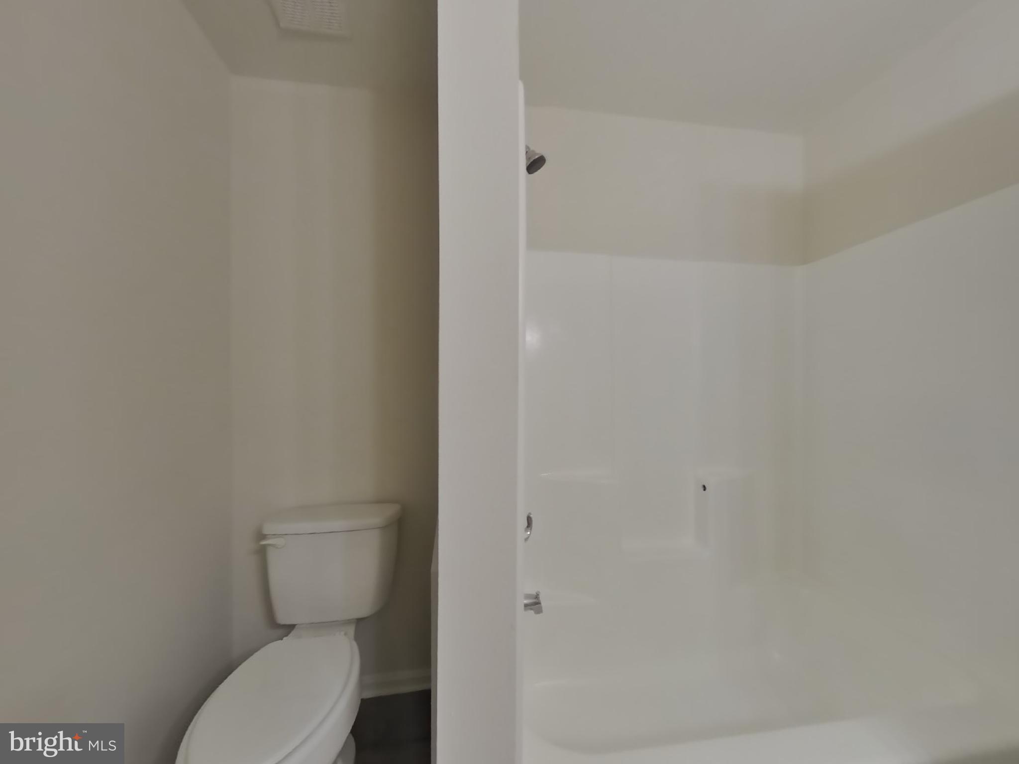 ST CHARLES SUB - LANCASTER - Residential Lease