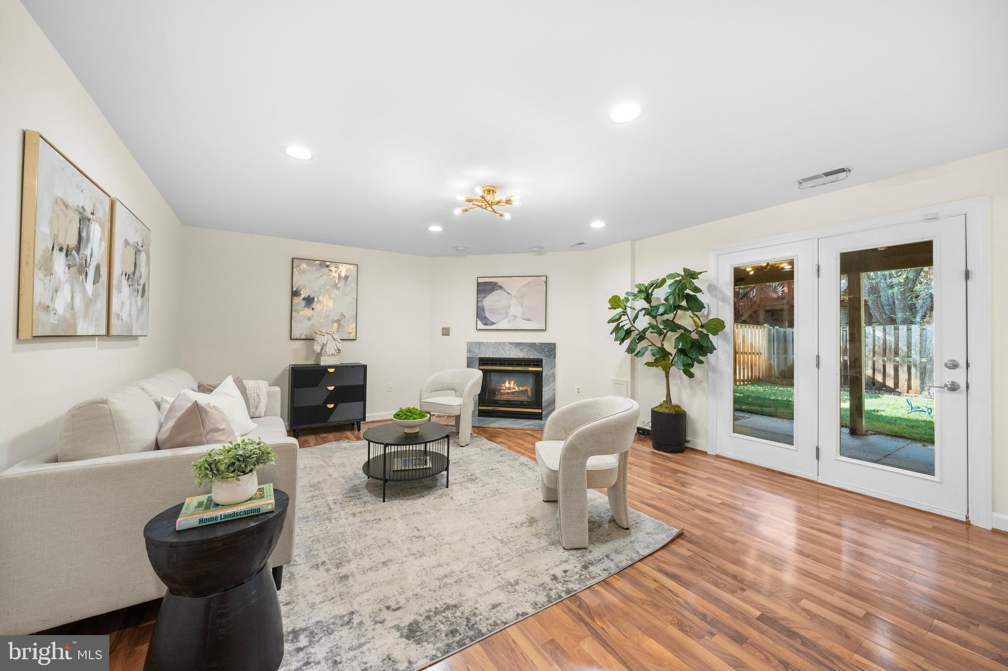 DECOVERLY ADVENTURE - Residential