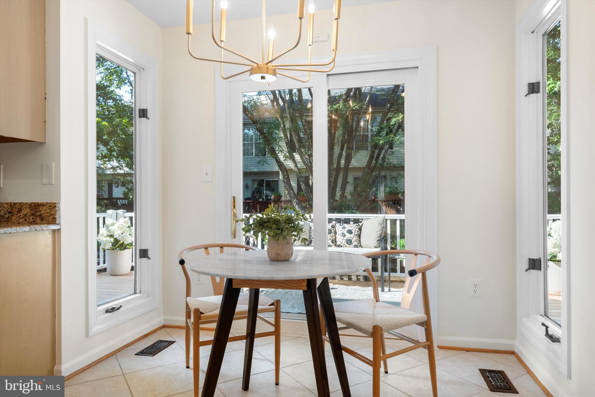 DECOVERLY ADVENTURE - Residential