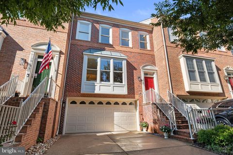 Photo of 10107 Sterling Terrace, ROCKVILLE, MD 20850 (MLS # MDMC2193564)