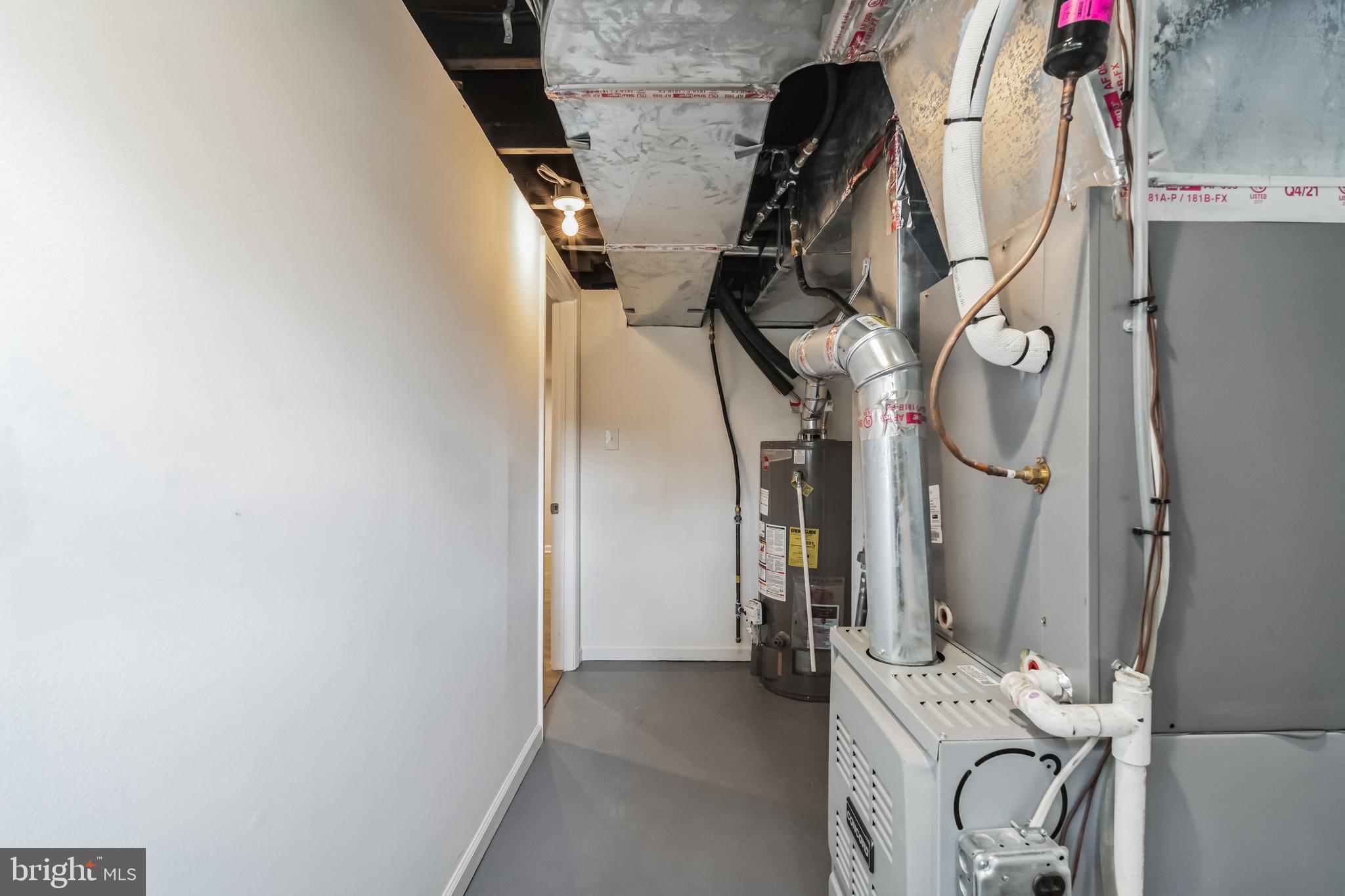 DELMAR VILLAGE - Residential Lease