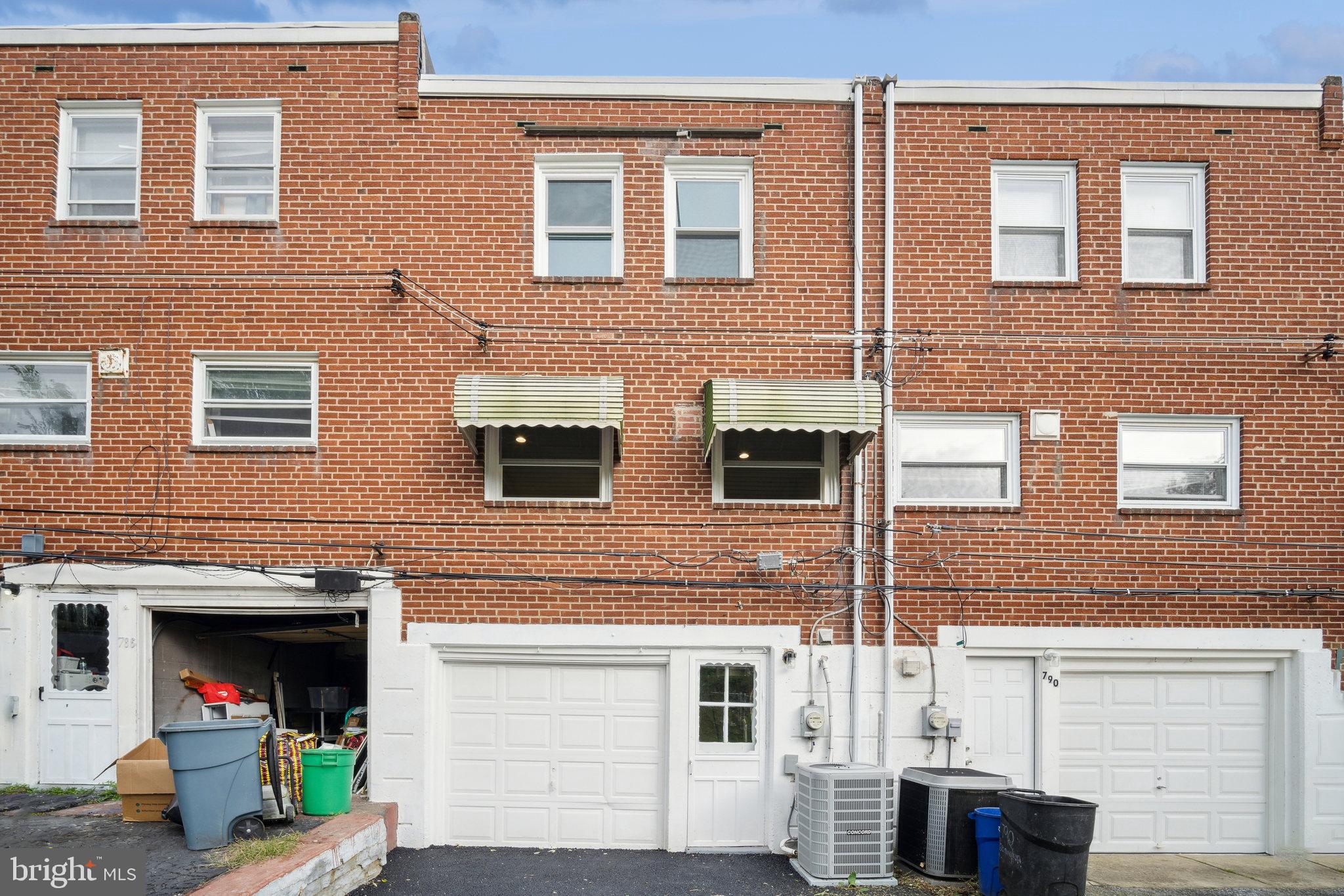 DELMAR VILLAGE - Residential Lease