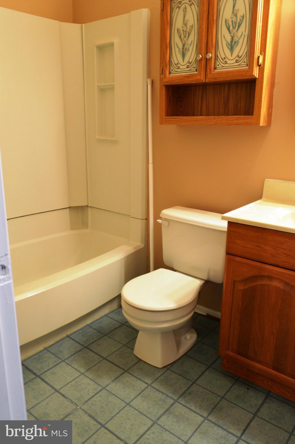 WHISPERING WOODS - Residential