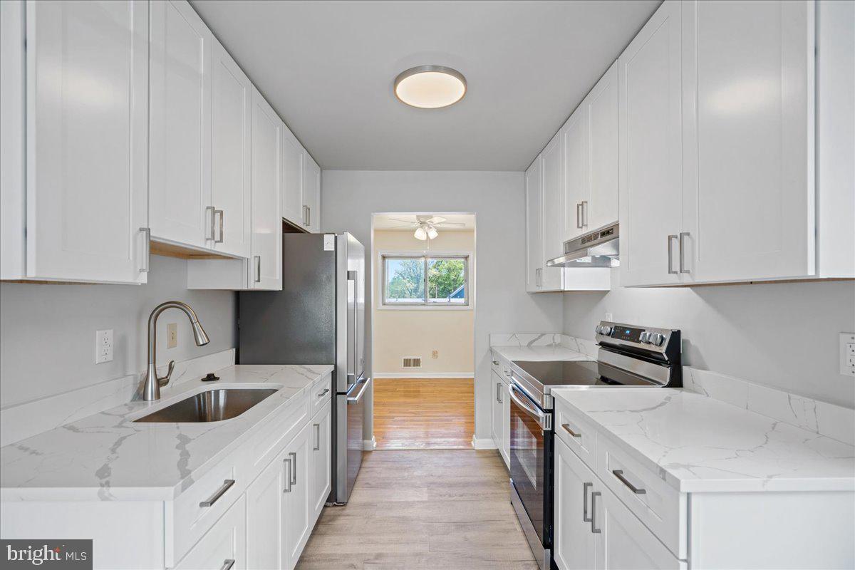 WHITFIELD WOODS - Residential Lease