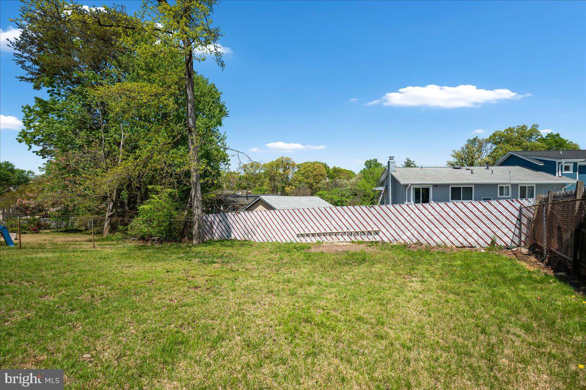 WHITFIELD WOODS - Residential Lease