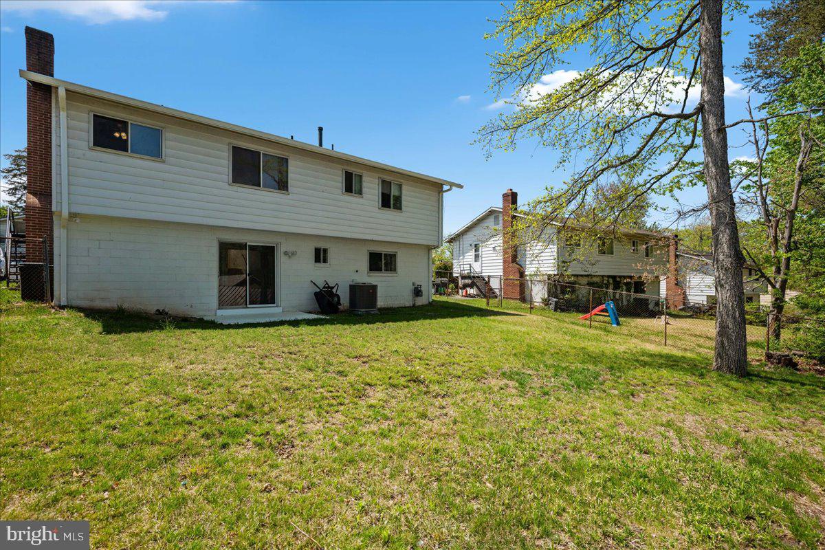 WHITFIELD WOODS - Residential Lease