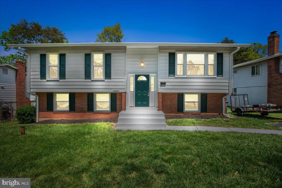 WHITFIELD WOODS - Residential Lease