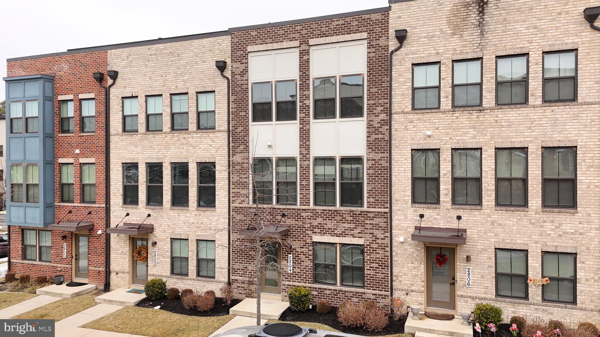 VILLAGE OF TOWNE SQUARE - Residential