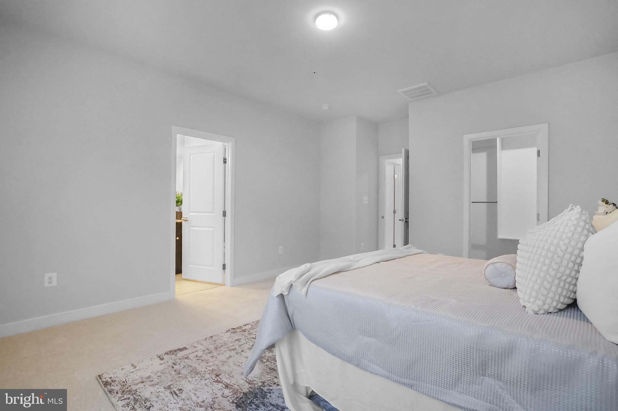 VILLAGE OF TOWNE SQUARE - Residential