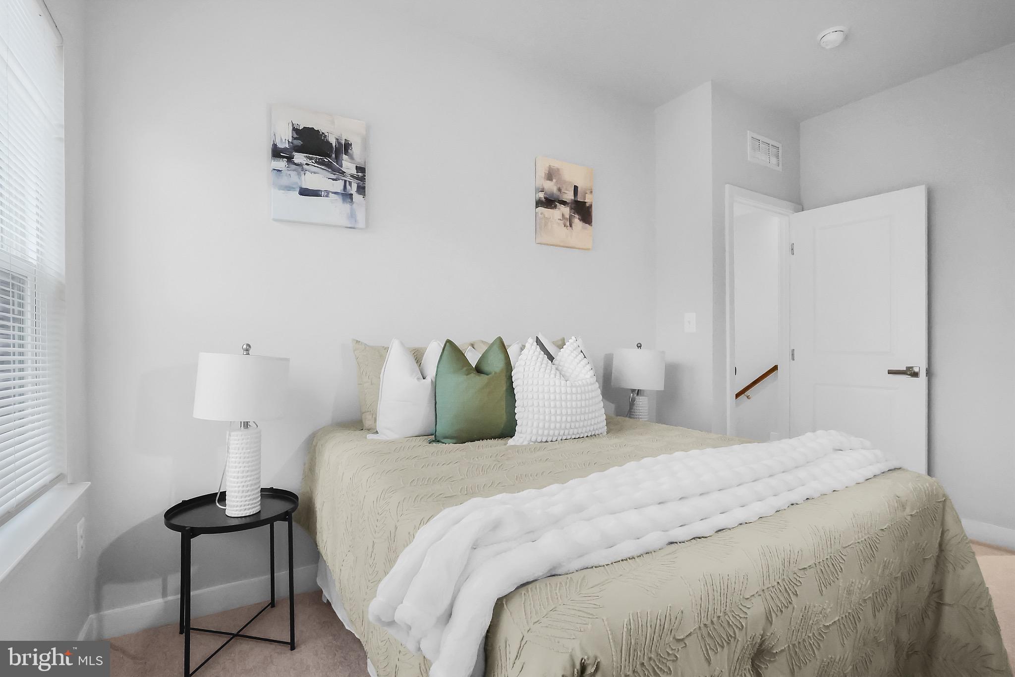 VILLAGE OF TOWNE SQUARE - Residential