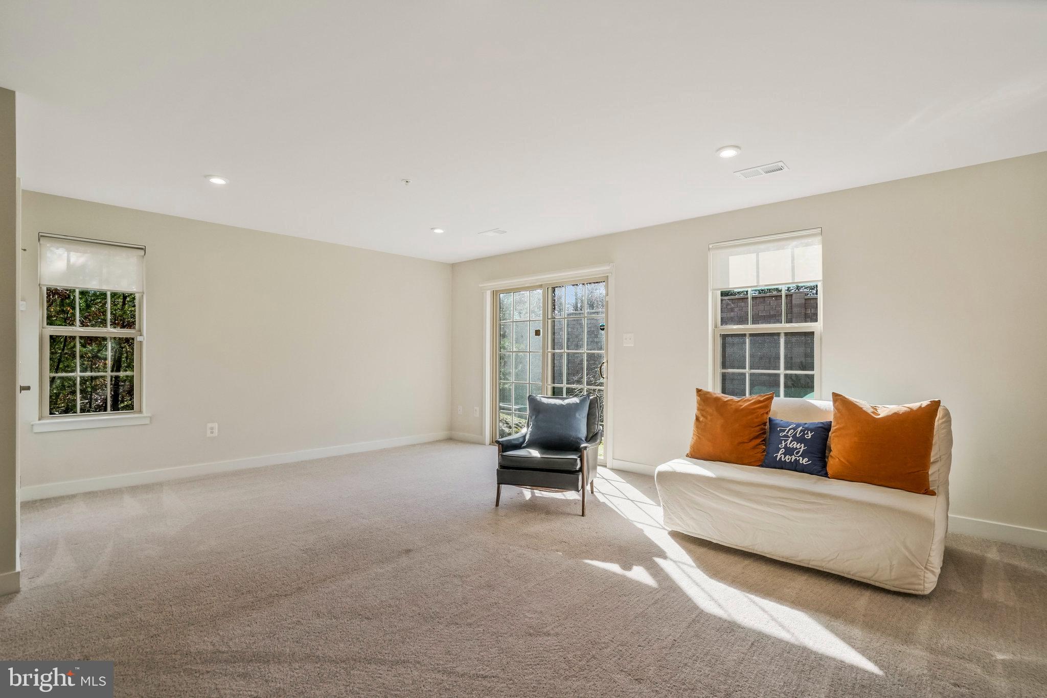 SIGNATURE CLUB - Residential