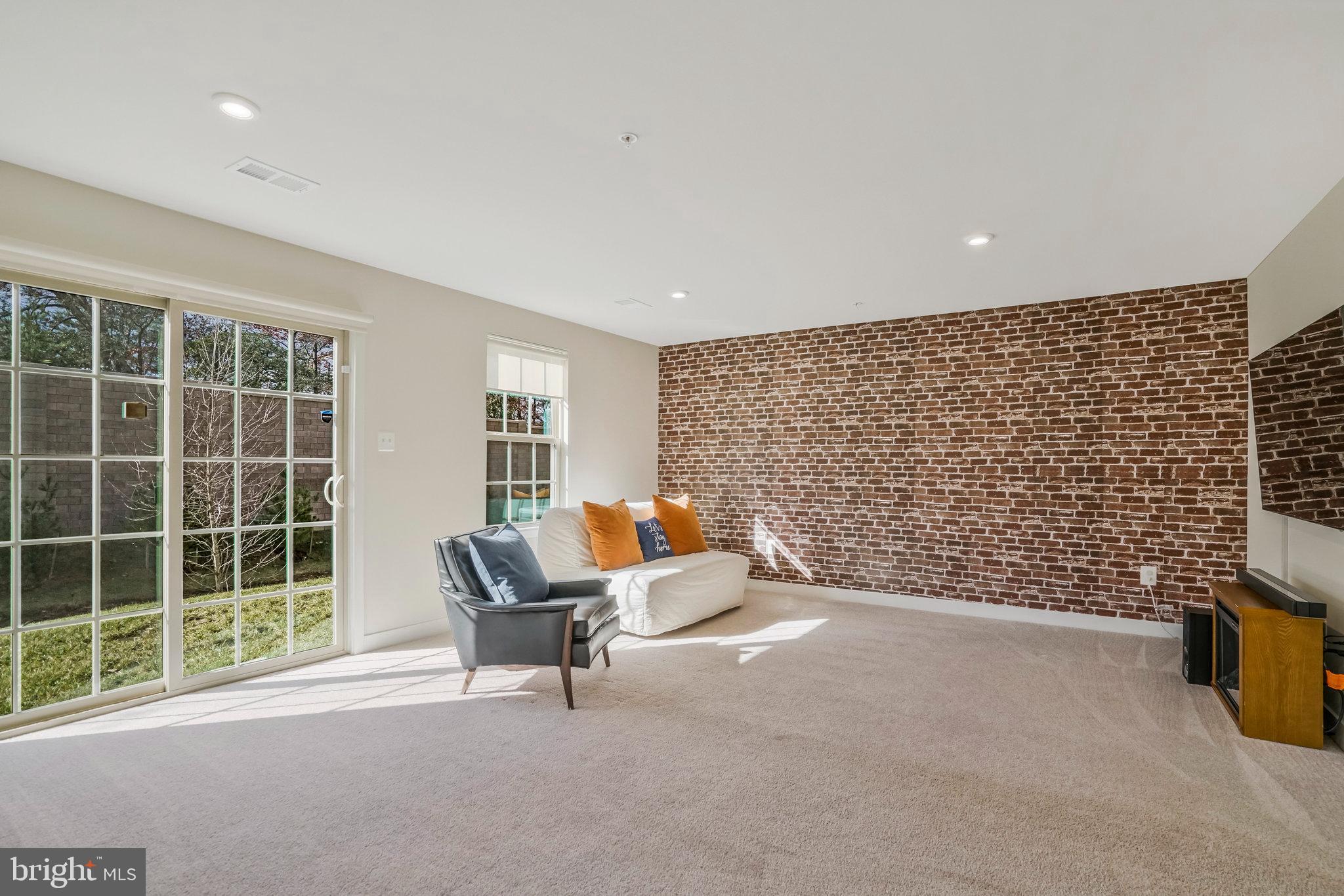 SIGNATURE CLUB - Residential