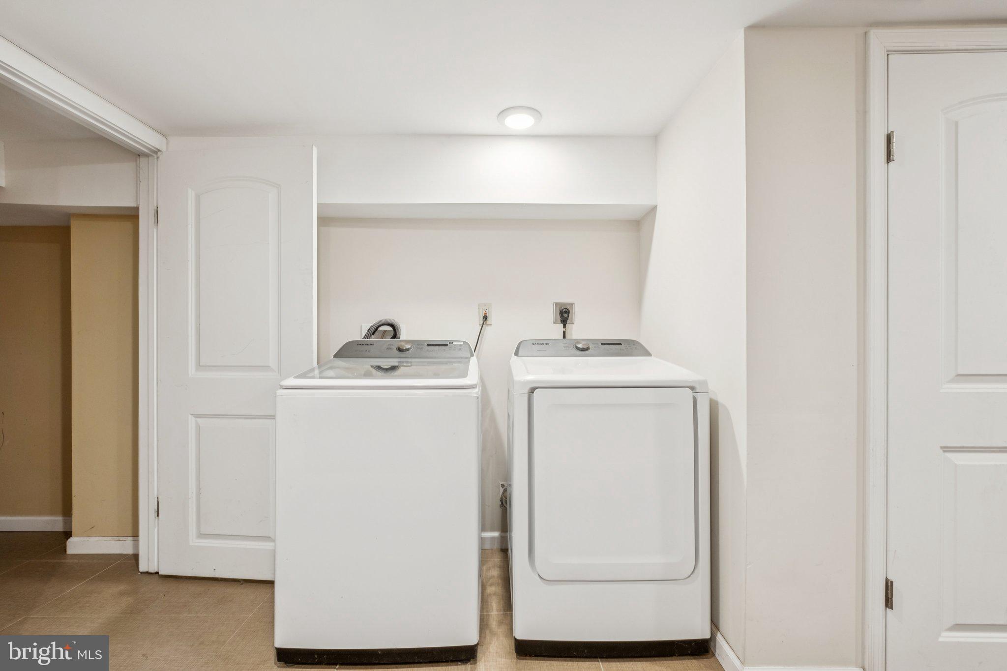 OAK LANE - Residential