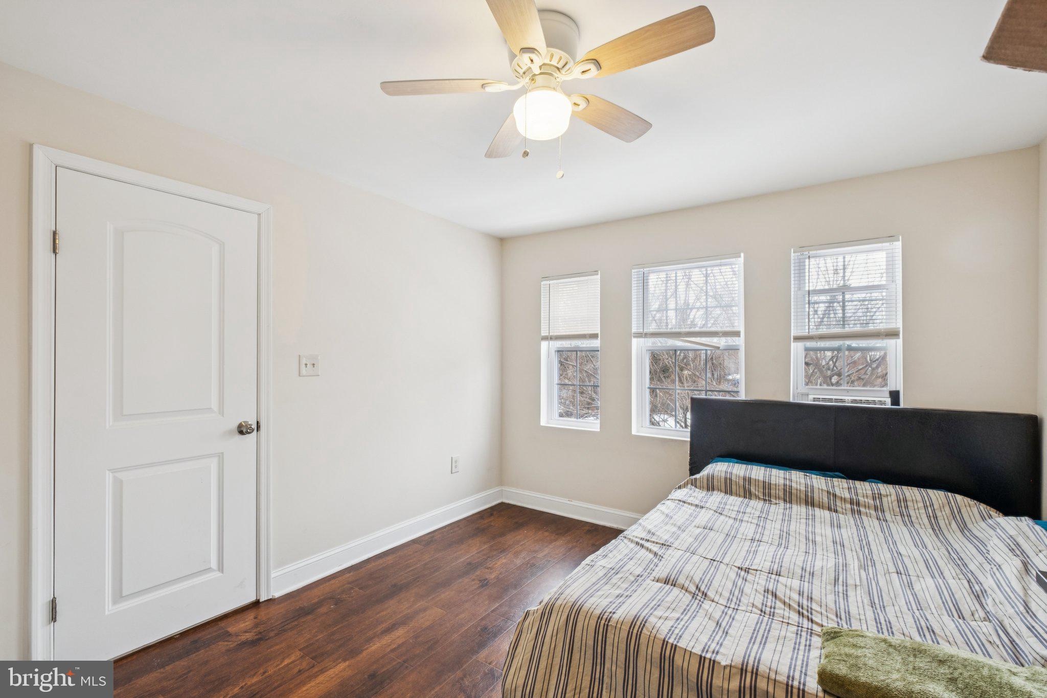 OAK LANE - Residential