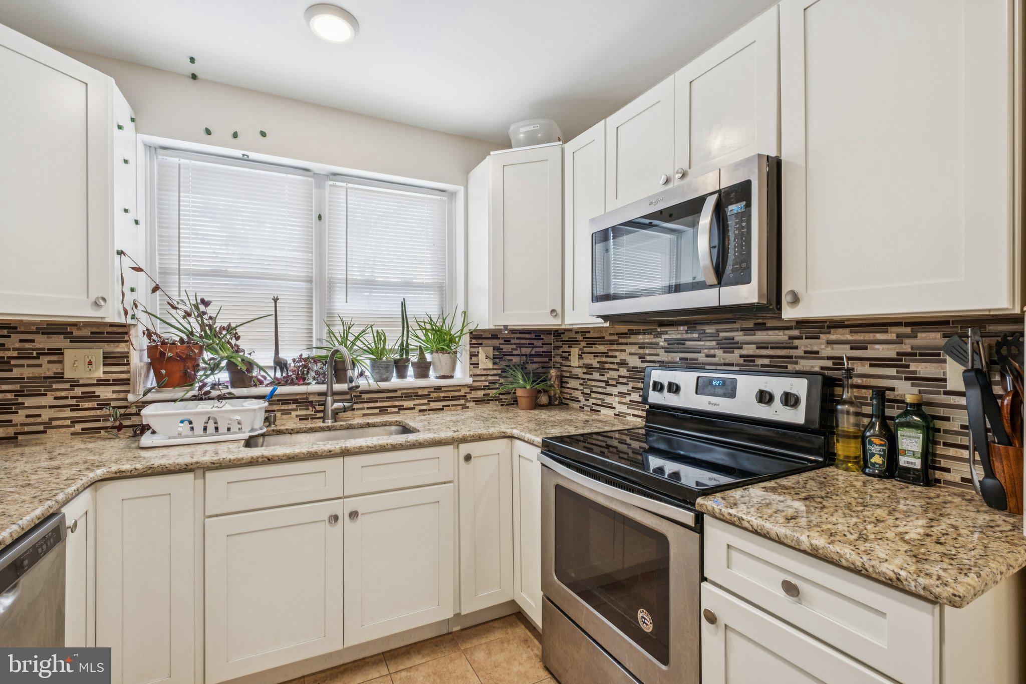 OAK LANE - Residential