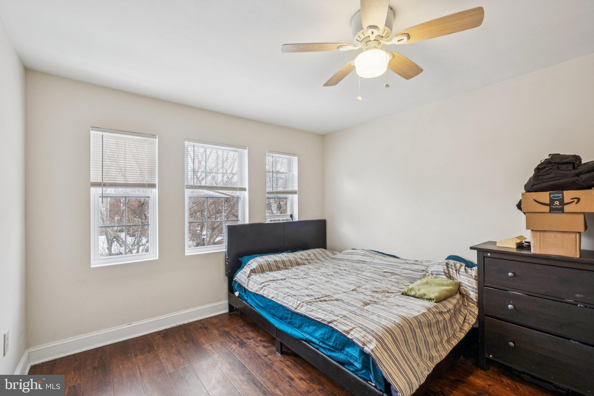 OAK LANE - Residential