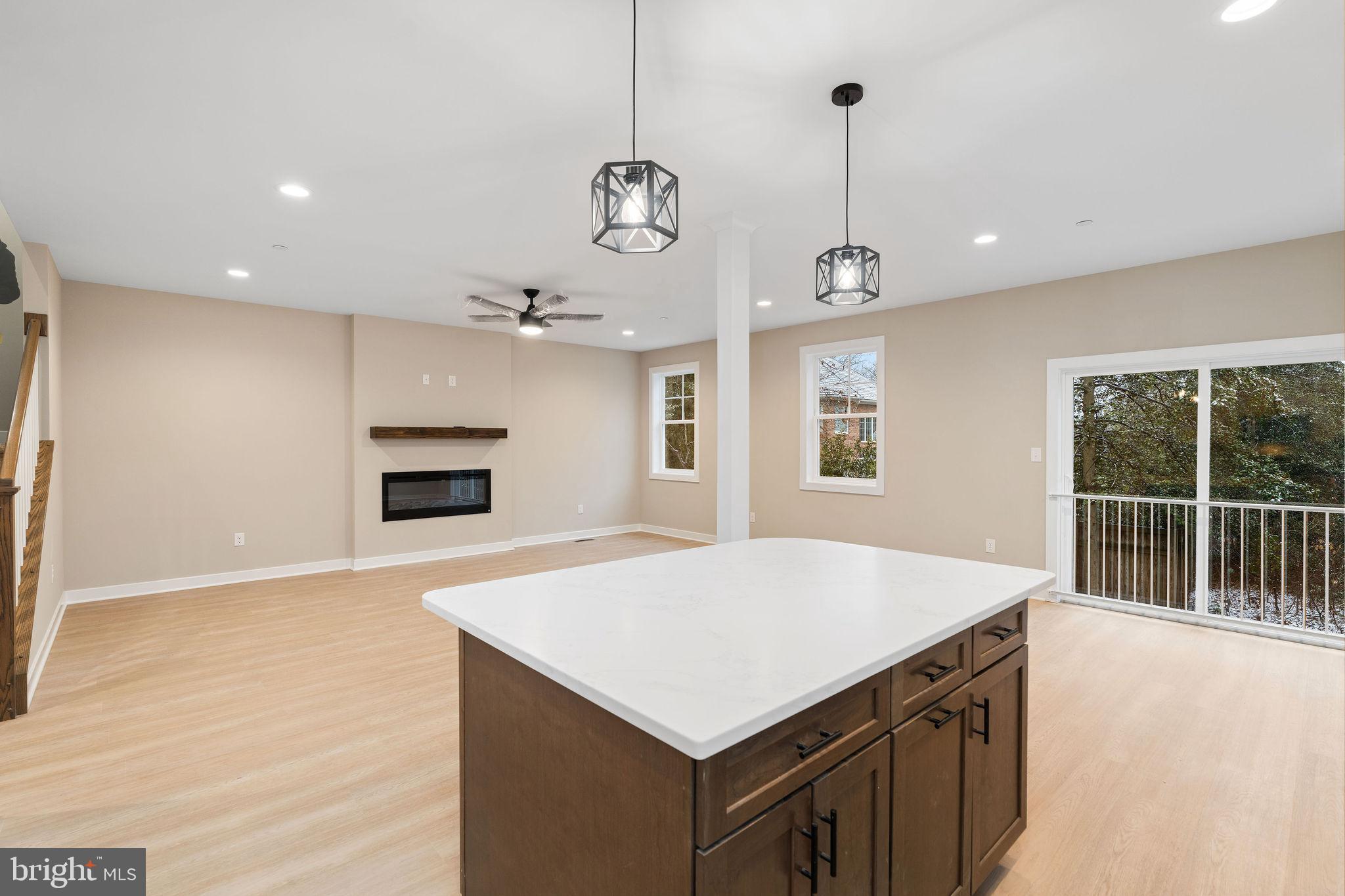 CARROLLTON MANOR - Residential