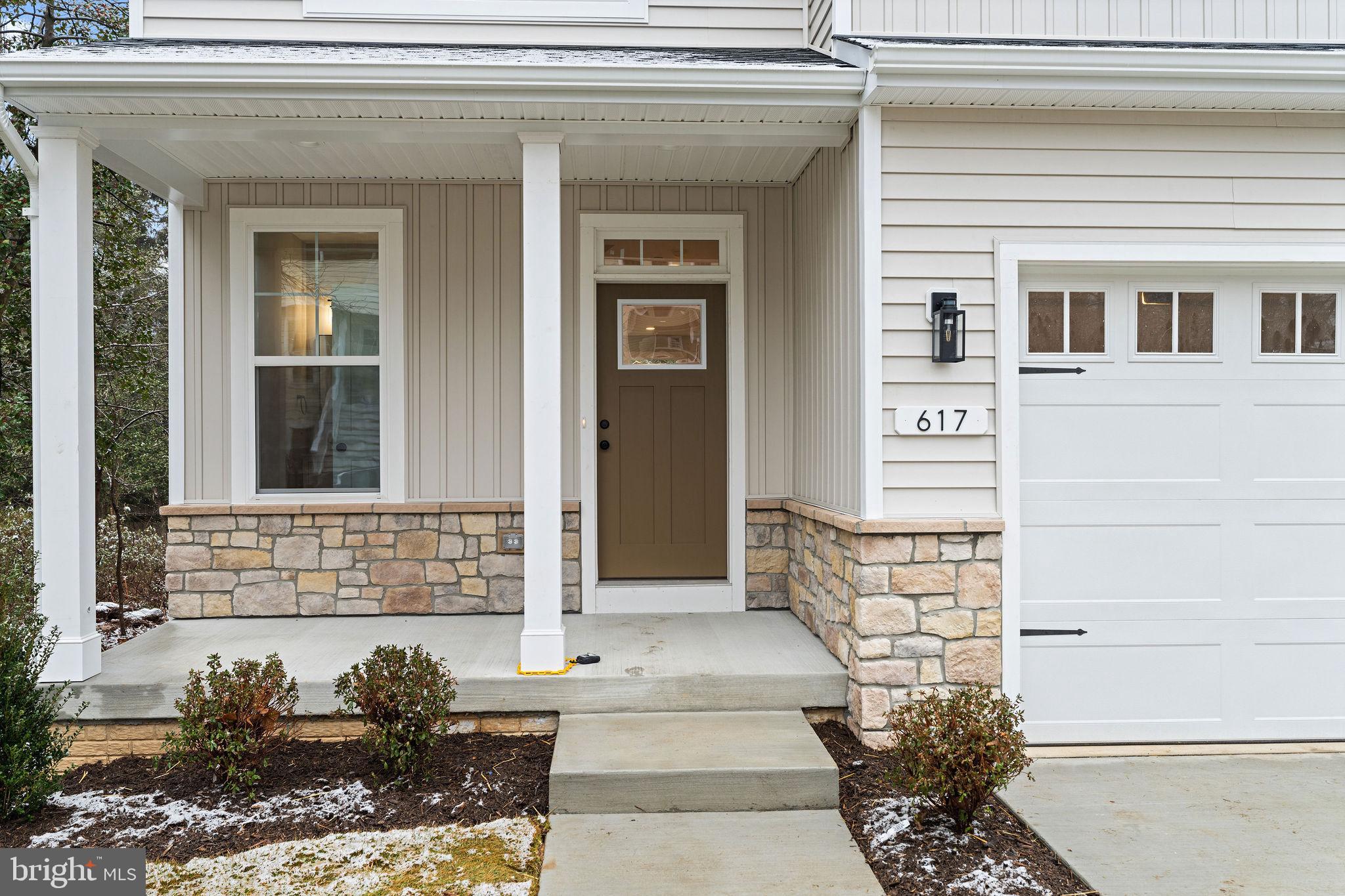 CARROLLTON MANOR - Residential