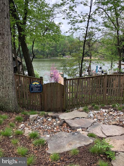 CARROLLTON MANOR - Residential