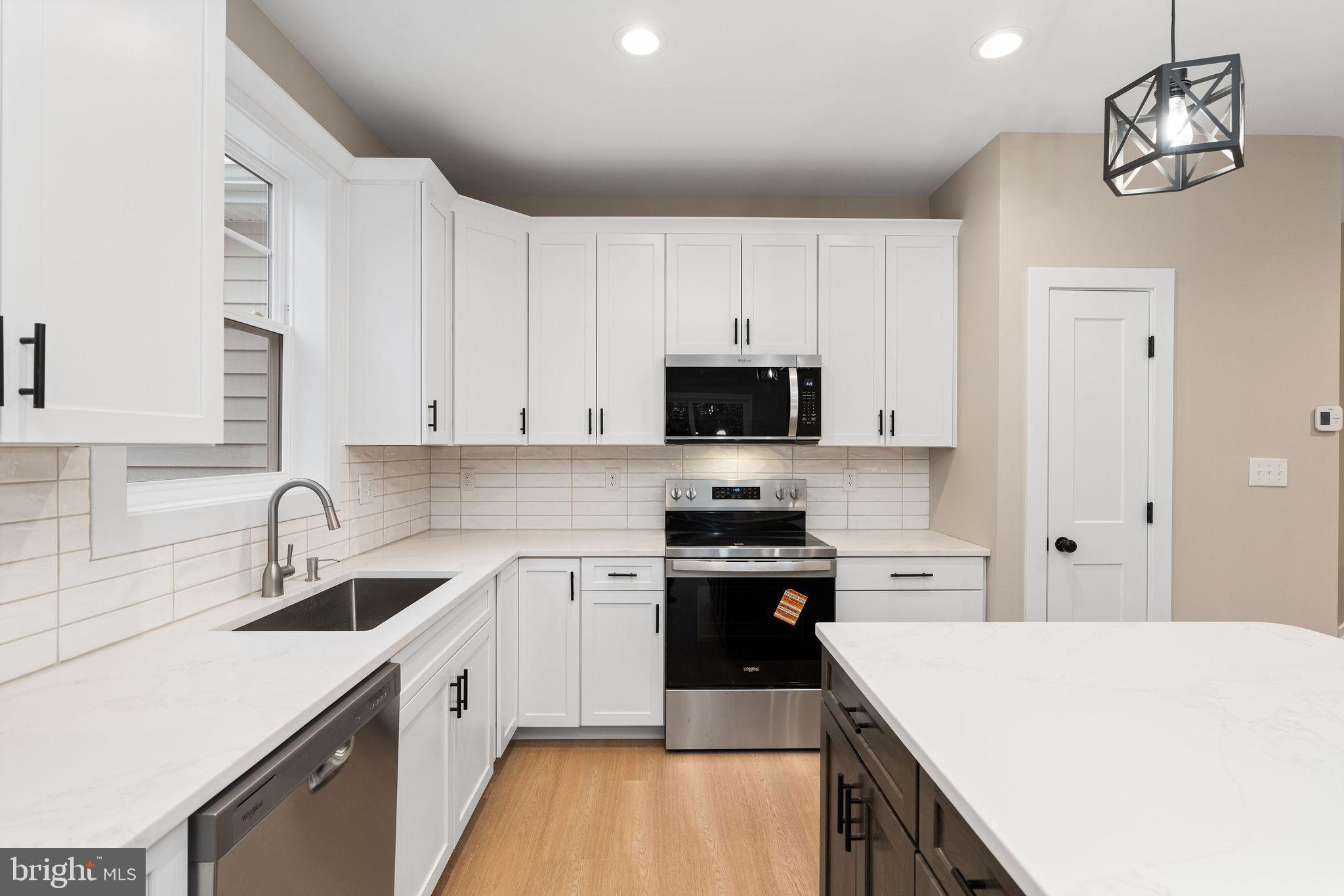 CARROLLTON MANOR - Residential