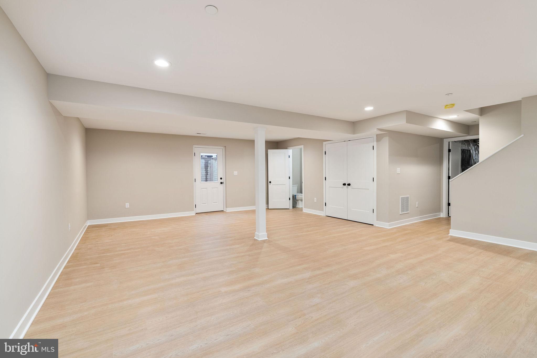 CARROLLTON MANOR - Residential