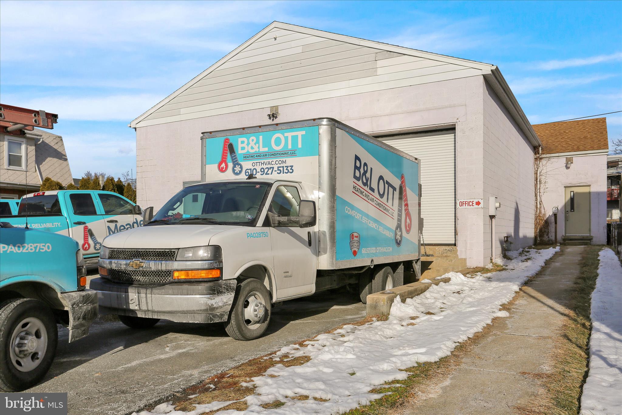 1215 and 1219 LUZERNE STREET