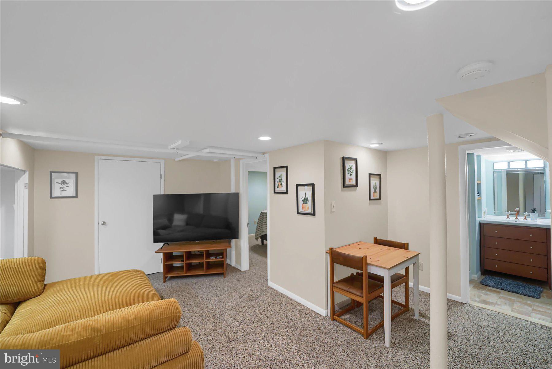 STATE COLLEGE BORO - Residential