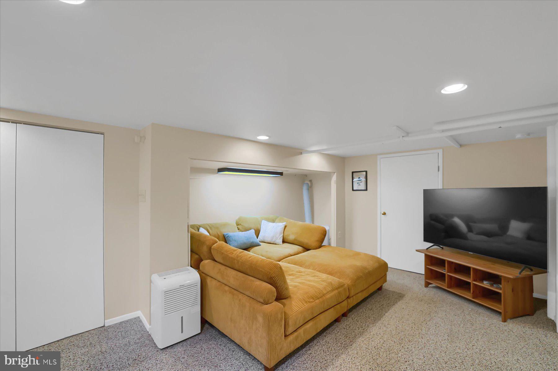 STATE COLLEGE BORO - Residential