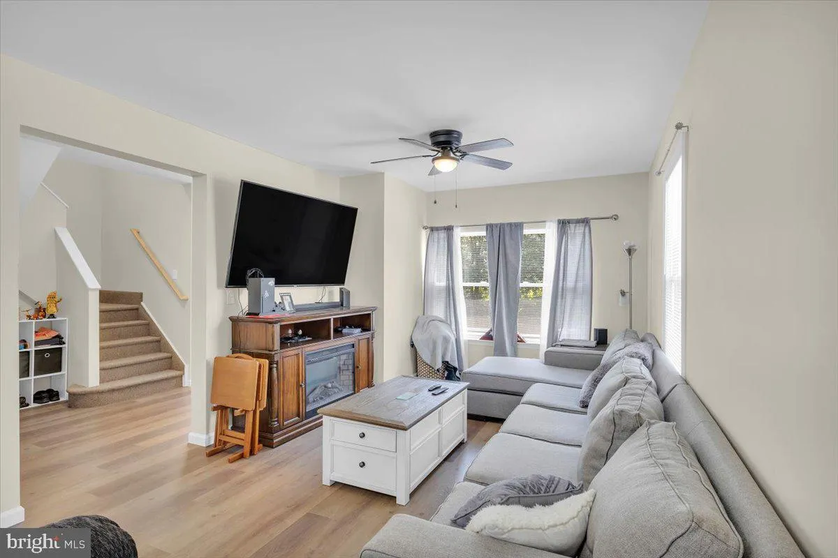 Westville, New Jersey 08093, United States, 3 Bedrooms Bedrooms, ,2 BathroomsBathrooms,Residential,Active,143319