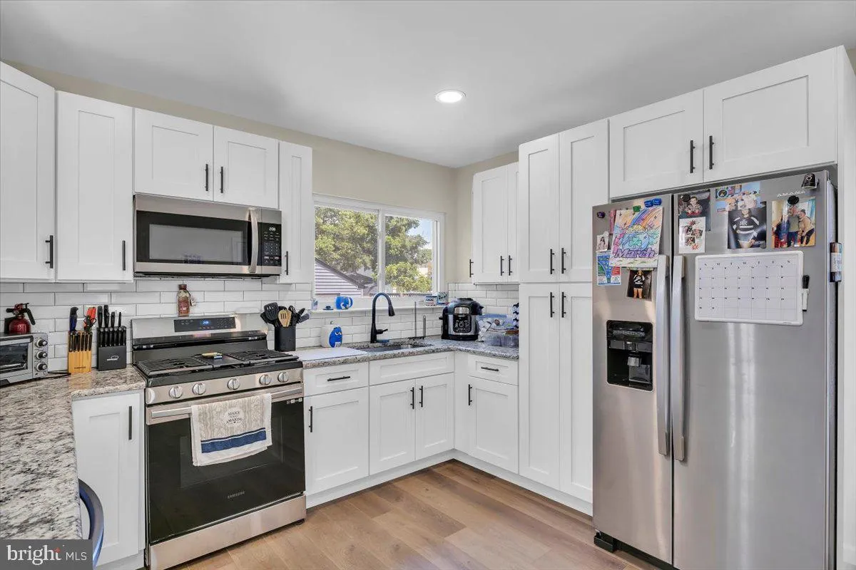 Westville, New Jersey 08093, United States, 3 Bedrooms Bedrooms, ,2 BathroomsBathrooms,Residential,Active,143319