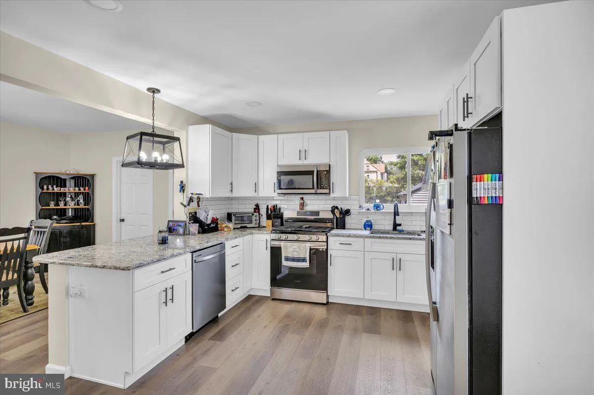 Westville, New Jersey 08093, United States, 3 Bedrooms Bedrooms, ,2 BathroomsBathrooms,Residential,Active,143319