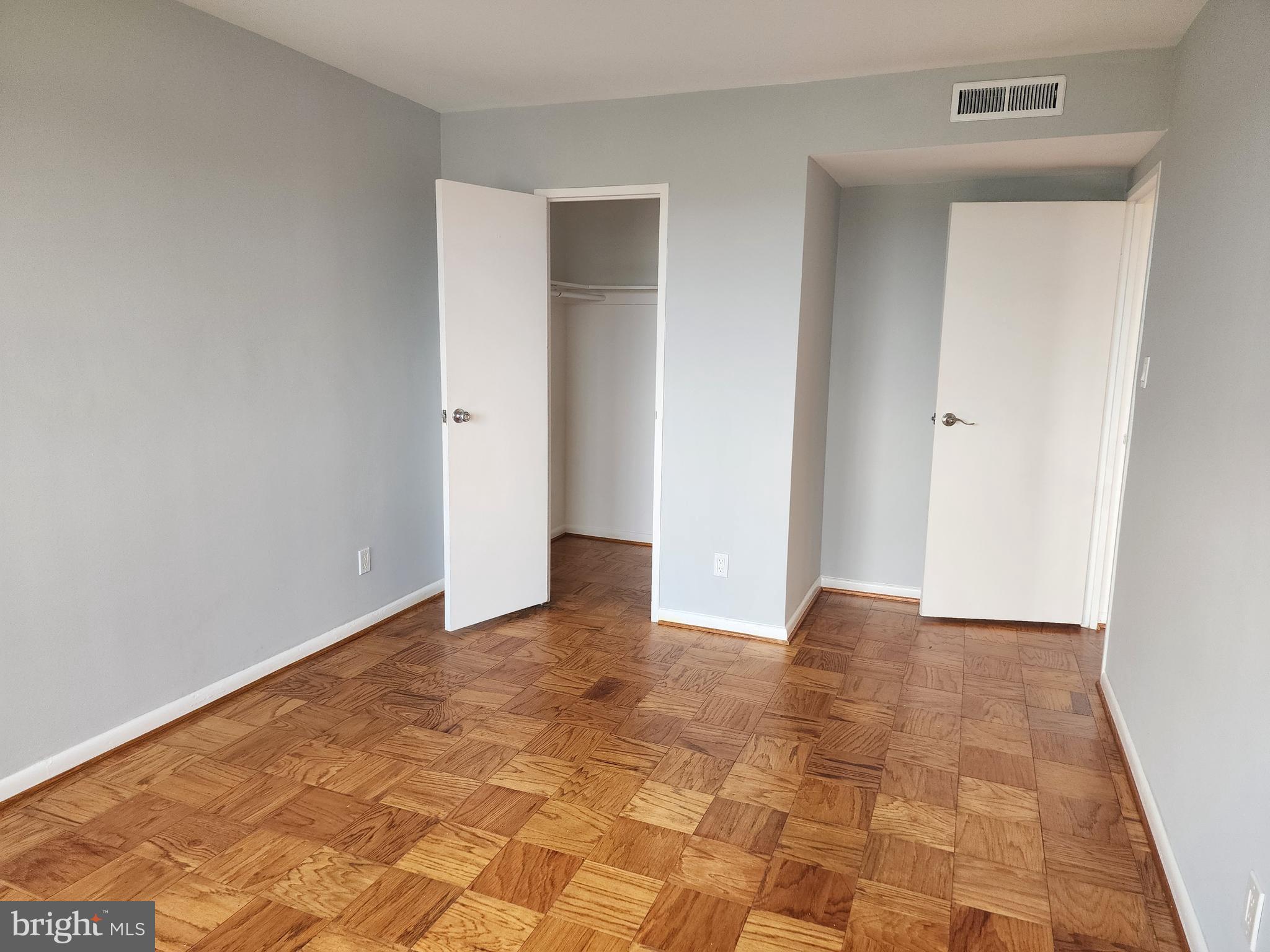 ALEXANDRIA - Residential