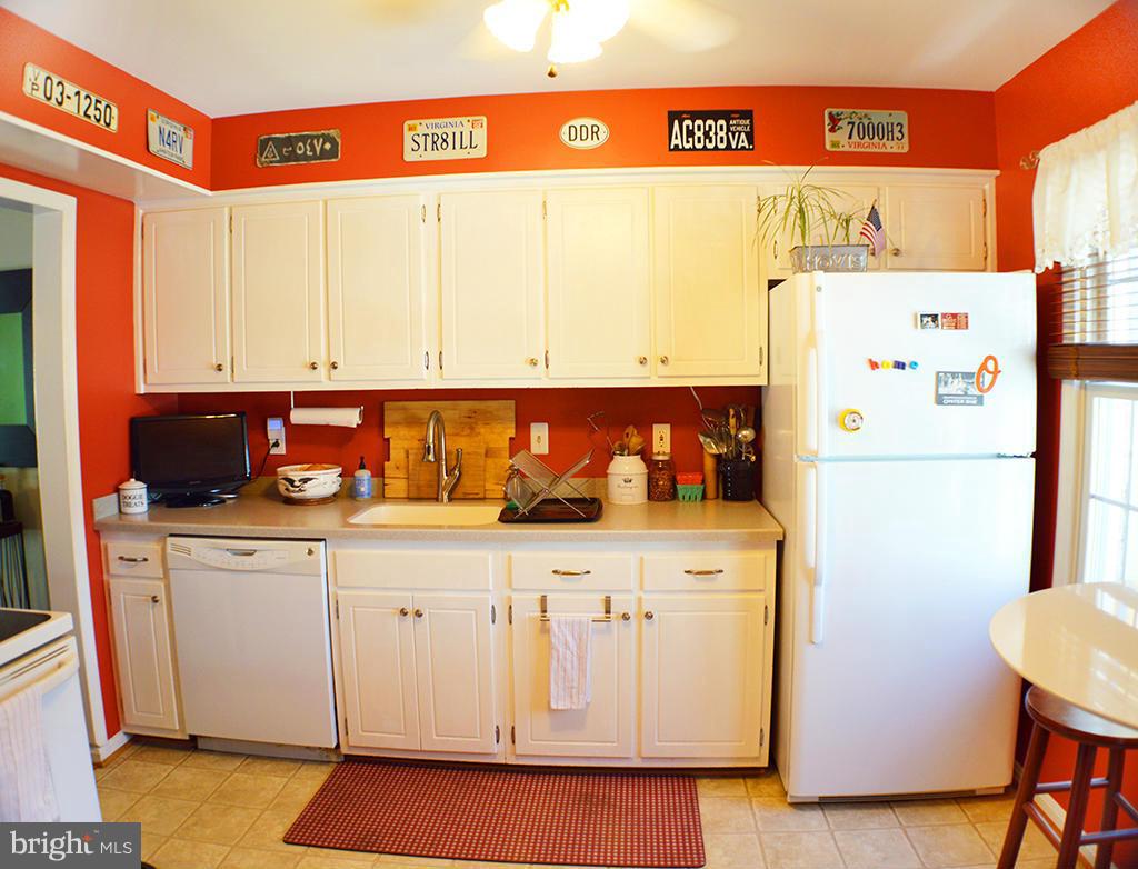 WATERFORD - Residential Lease