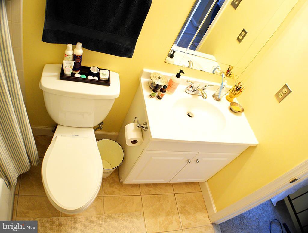 WATERFORD - Residential Lease