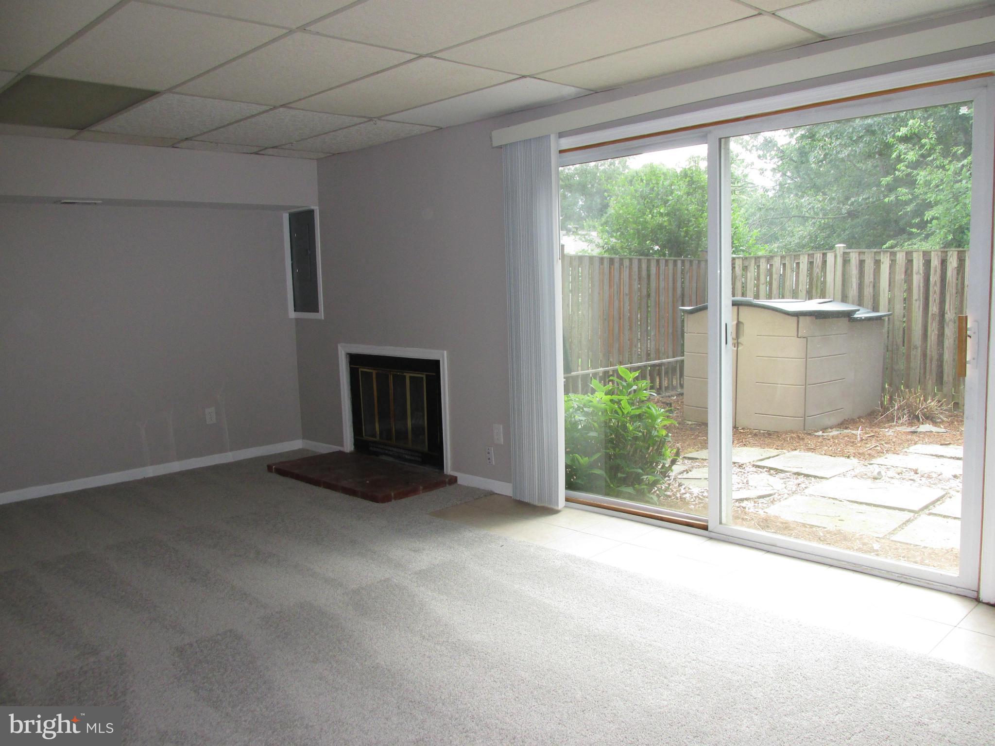 GLEN COVE - Residential Lease