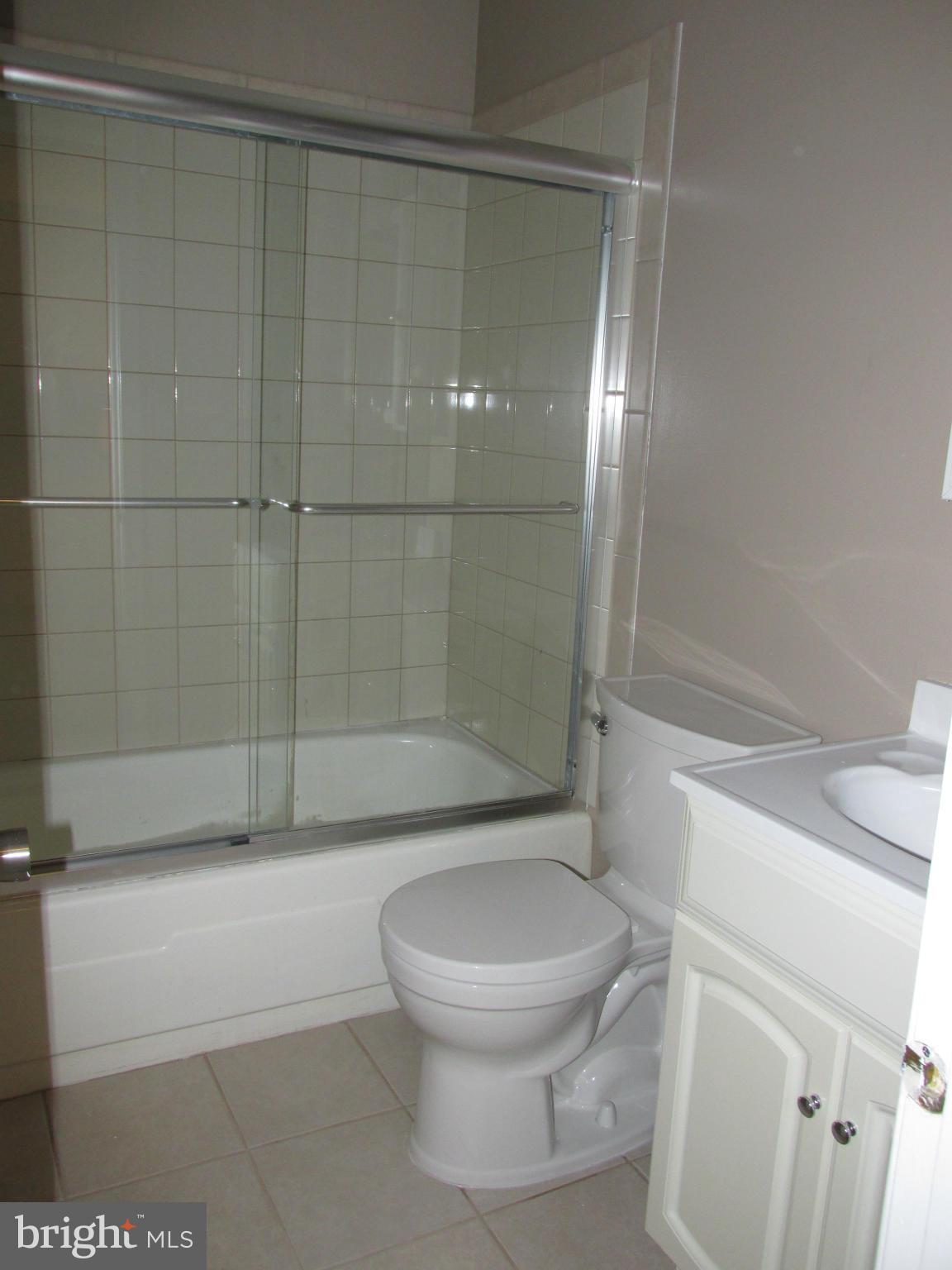 GLEN COVE - Residential Lease