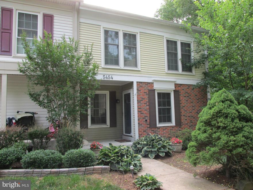 Super clean 3BR/2.5BA End-Unit TH in great central Location - near shops, restaurants, major commuter routes, VRE, & Pool. Newly Renovated thru-out - freshly painted, updated Kitchen, Master BA, HVAC (2015). H/W floors on Main Level. Fully finished LL w/outside access. LL includes large Rec Rm w/wood Fireplace, den & storage/Laundry Rm. Private setting-backs trees. 2-assigned parking spaces