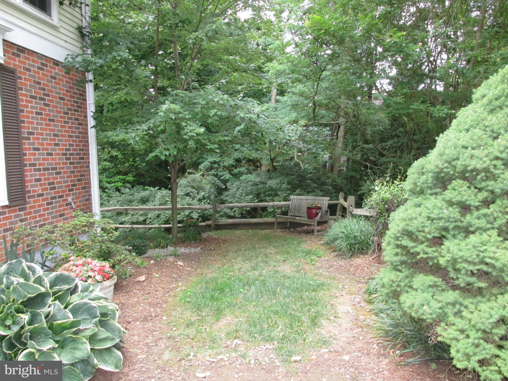 GLEN COVE - Residential Lease