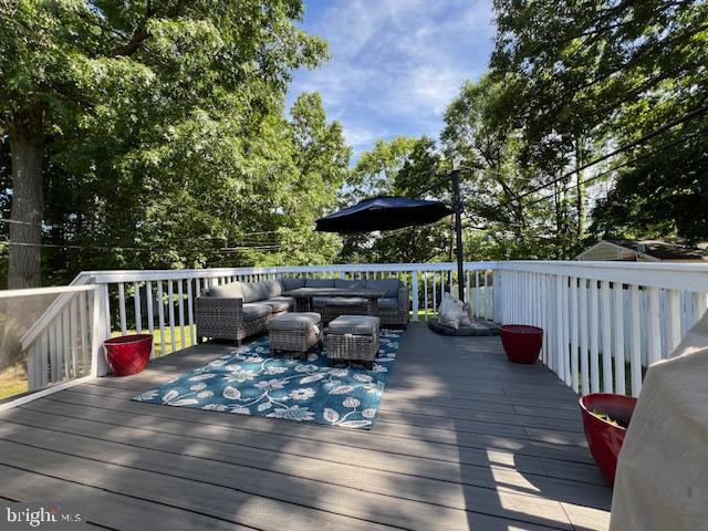 SNOWDEN OAKS - Residential