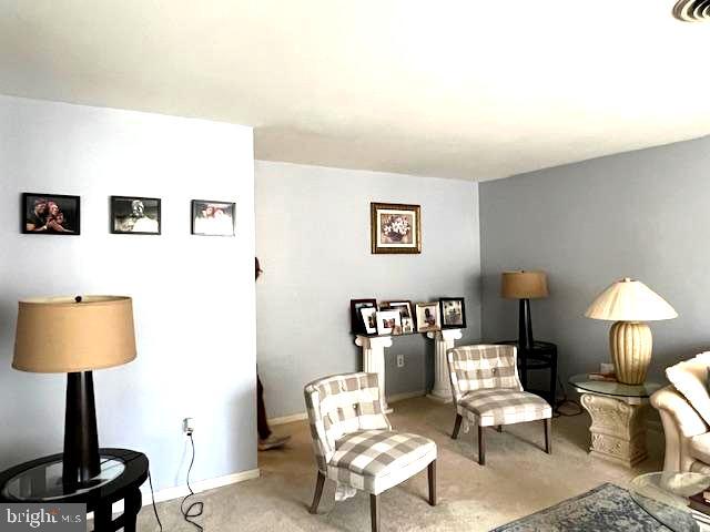 SNOWDEN OAKS - Residential