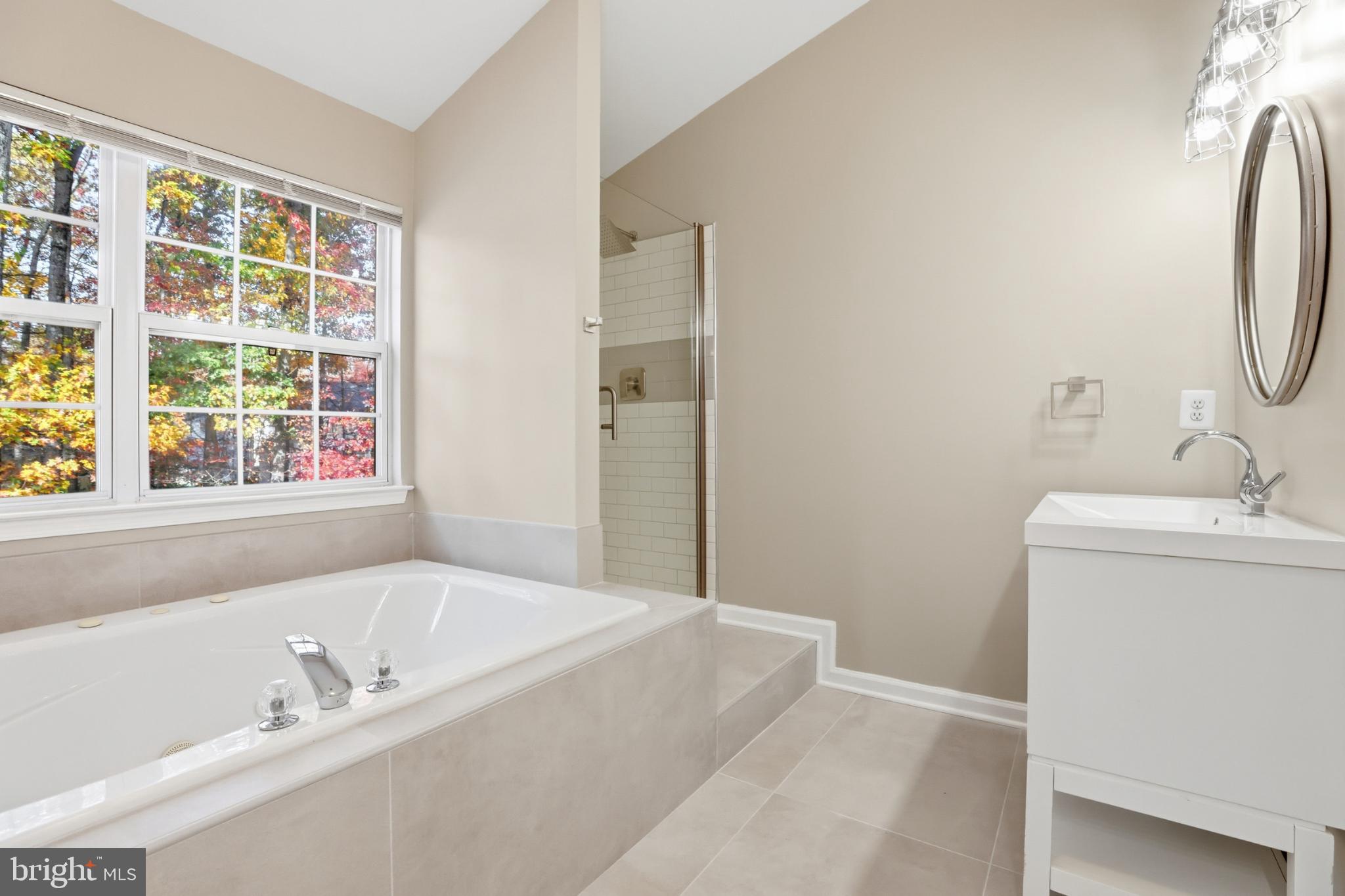 GLENN ESTATES - Residential