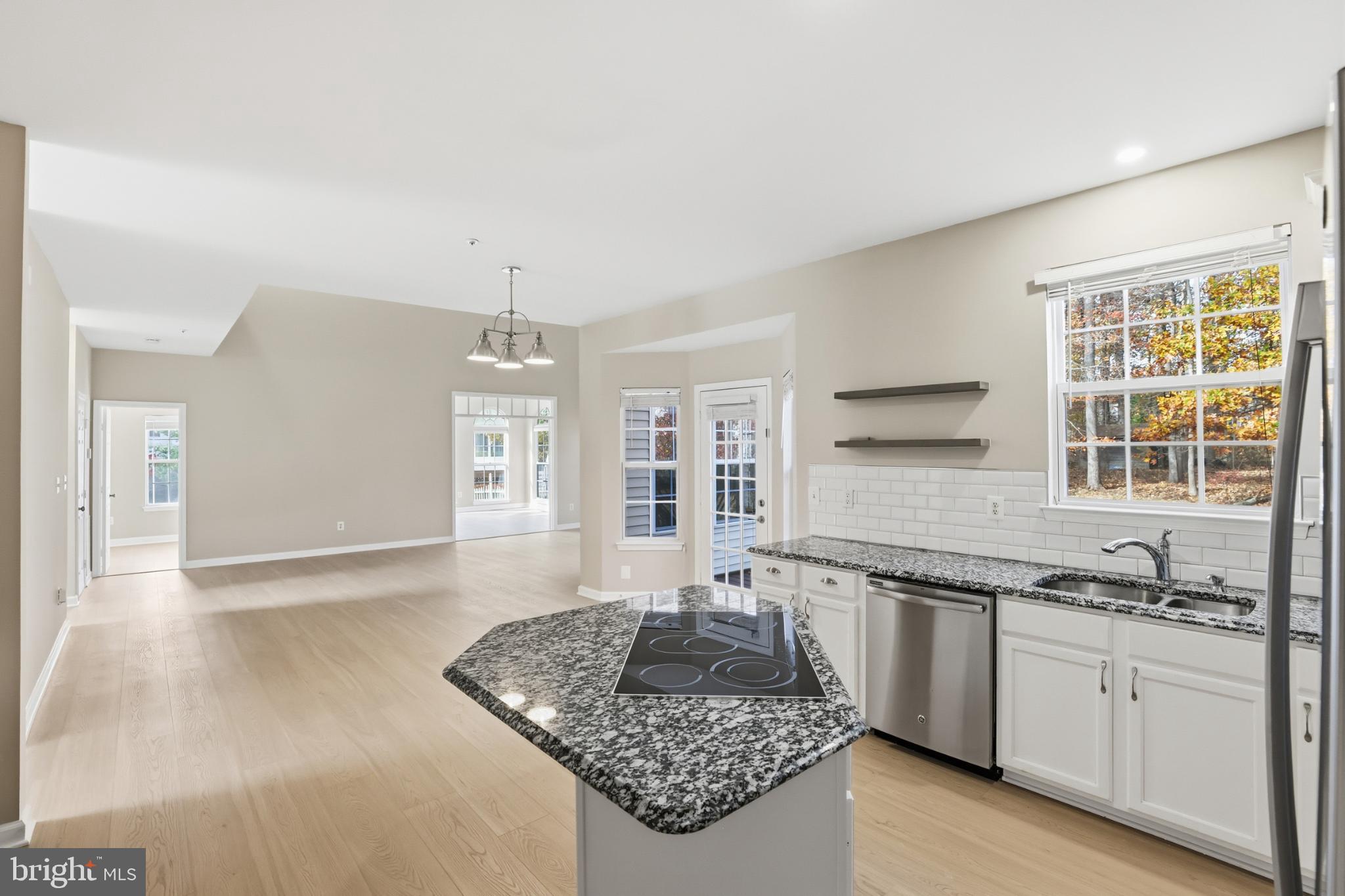 GLENN ESTATES - Residential